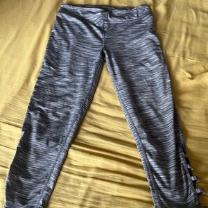 Zella Girl space dyed gray capri Leggings with Side Trim in size xl…